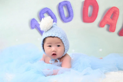 广州代怀试管生子宝宝总是吸鼻子
